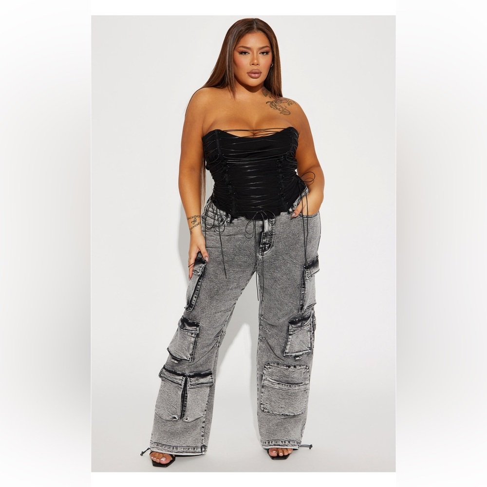 Fairfax high rise  stretch cargo jean- acid wash grey! Fashion Nova ☑️